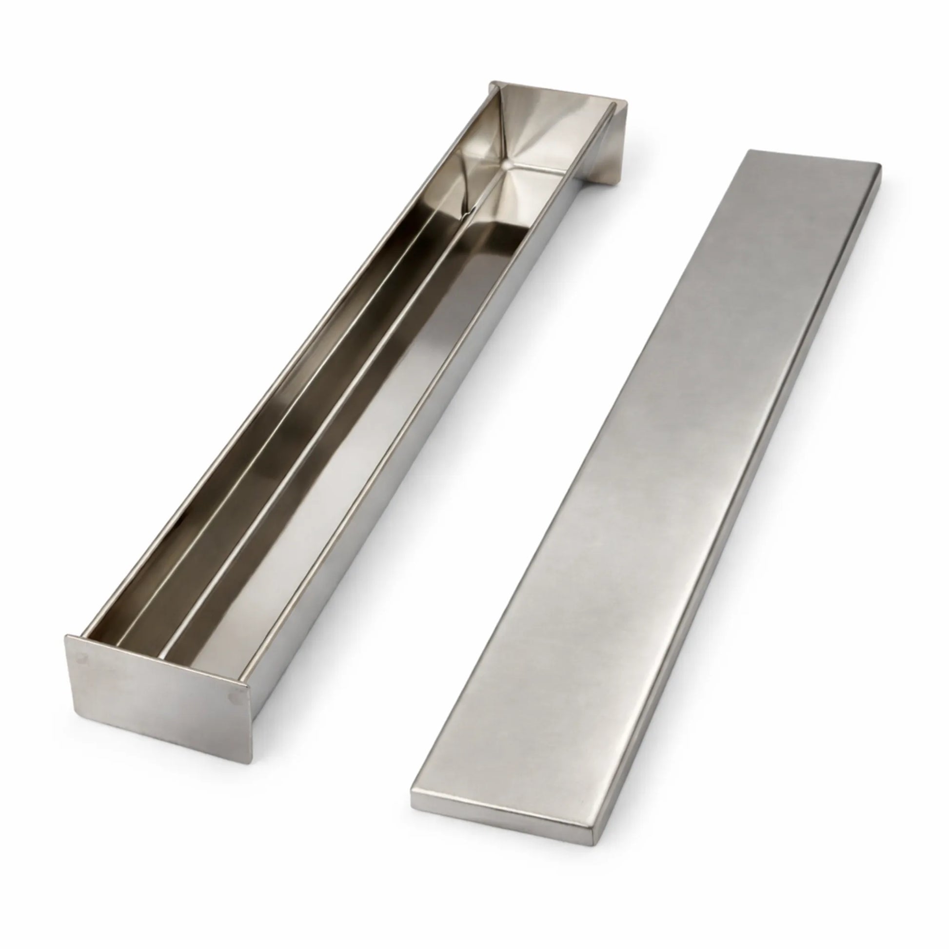 Formă terină în formă de trapez din inox AISI 304 cu capac pentru presare pe fundal alb