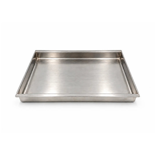 Tavă profesională din inox alimentar AISI 304, prevăzută cu șină pe lățime, grosime 0.8mm, dimensiuni 325x530x40mm, ideală pentru copt și gătit.