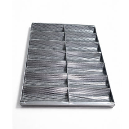 Tavă perforată pentru baghete din inox cu 14 canale, dimensiune 600x400x30 mm, vedere de sus